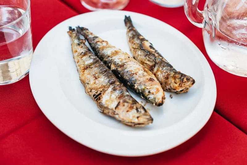 Lisbon: Baixa District Food Tour with Dinner and Drinks - Key points at a glance