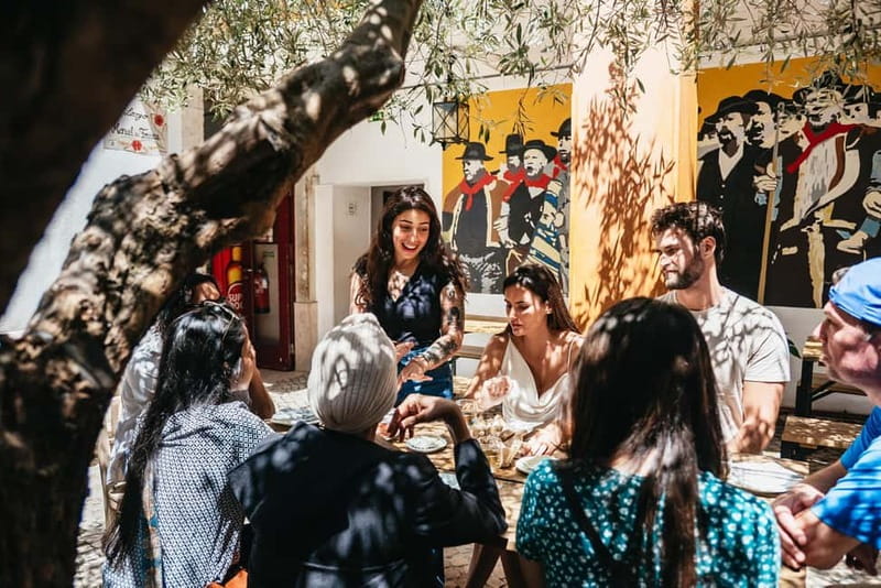 Lisbon: Baixa District Food Tour with Dinner and Drinks - Baixa de Lisboa, one bite at a time
