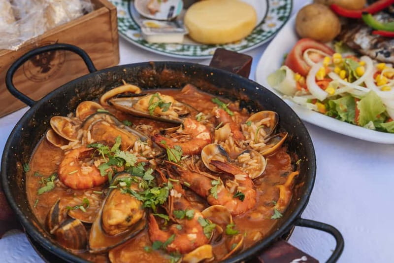 Lisbon: Baixa Food Walking Tour with Drinks - Presunto, chouriço, seafood, and sardines