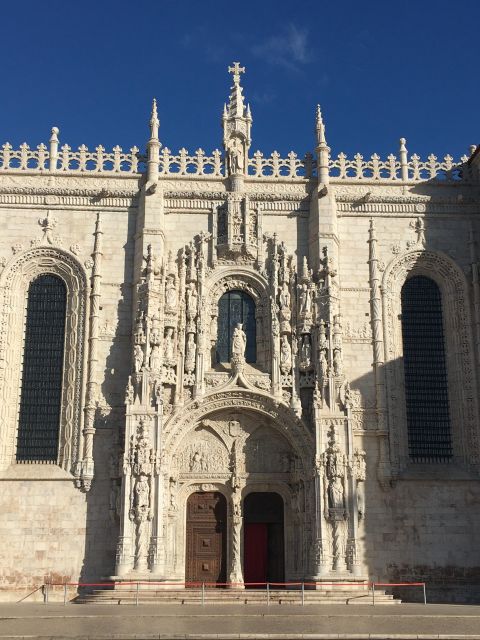 Lisbon: Belem Walking Tour with Jeronimos Monastery Ticket - Pastéis de Belém and the original tart