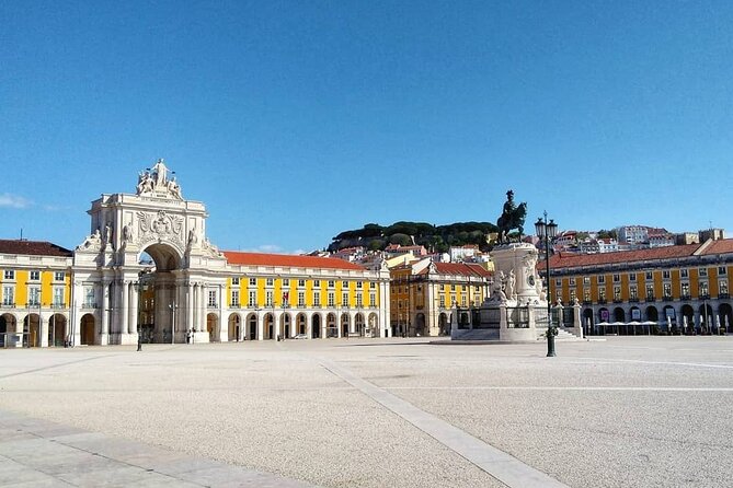 Lisbon Bike Tour: Downhill Downtown Lisbon to Belém - A 20-minute café stop for pastel de nata