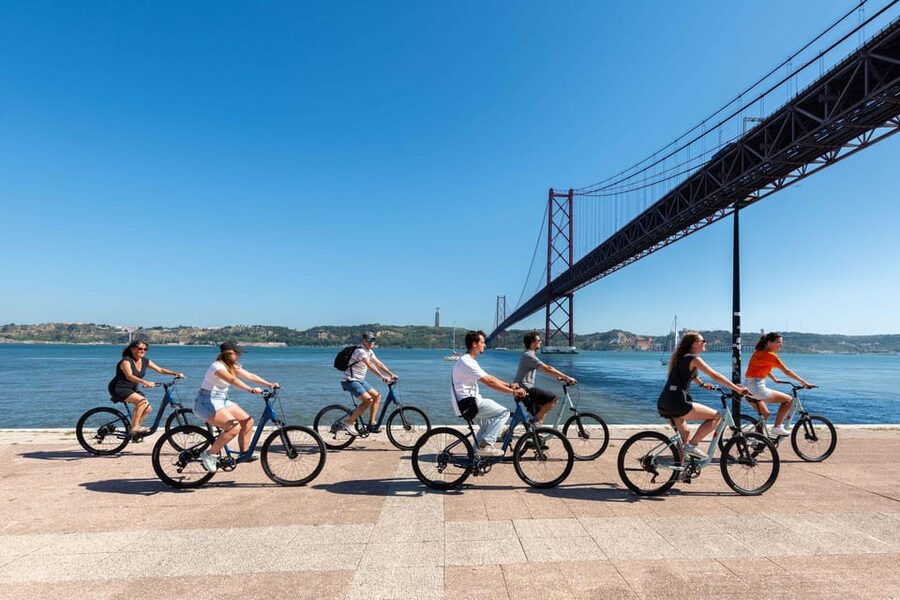 Lisbon Bike Tour: Langs de rivier van Belém naar Lissabon - A gentle ride from Belém to the city center
