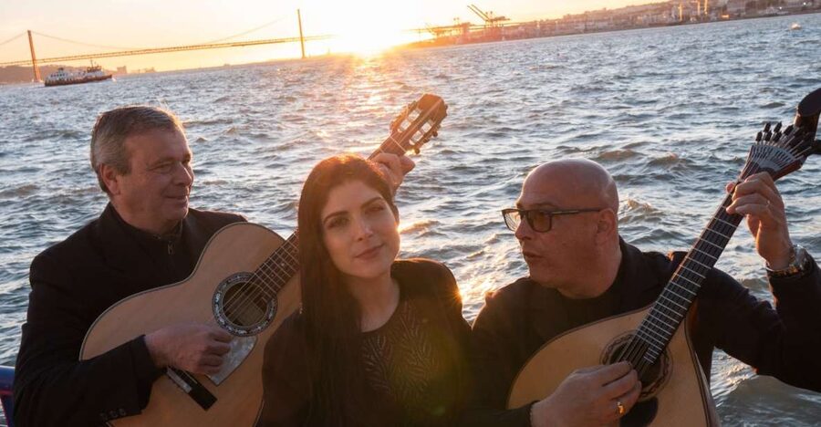 Lisbon: Boat Cruise with Live Fado Performance and a Drink - Key points at a glance