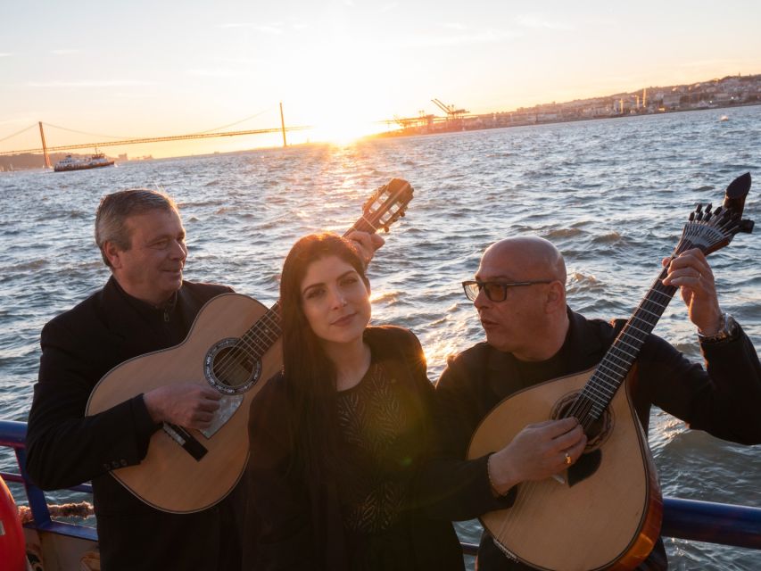 Lisbon: Boat Cruise with Live Fado Performance and a Drink - Leaving Cais do Sodré for the river