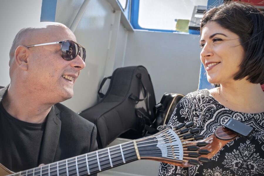 Lisbon: Boat Cruise with Live Fado Performance and a Drink - How the Fado performance works