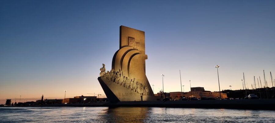 Lisbon: Boat Tour with Champagne - Museums, Belém Tower, and the return west