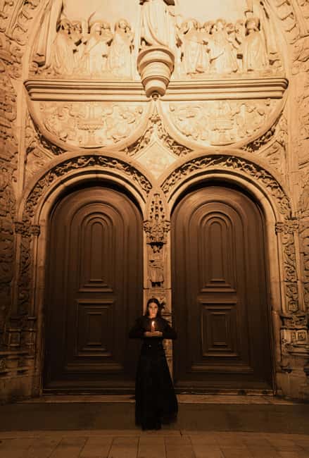 Lisbon by Night: Guided Walking Tour - The Unholy Secrets - Baixa, where disaster changed the city
