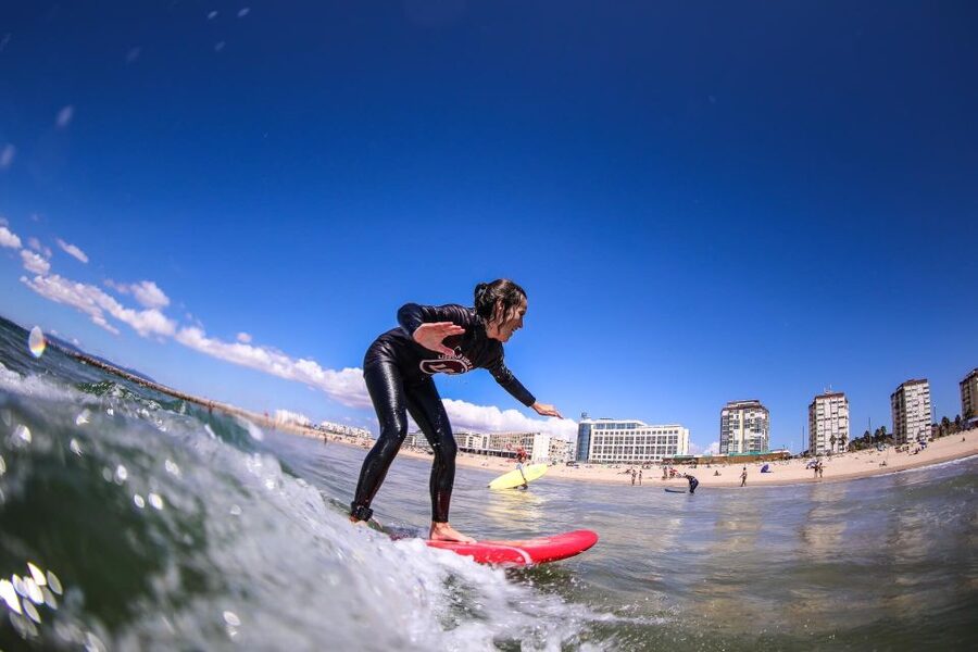 Lisbon: Capafórnia Surf Experience - What is included for $35