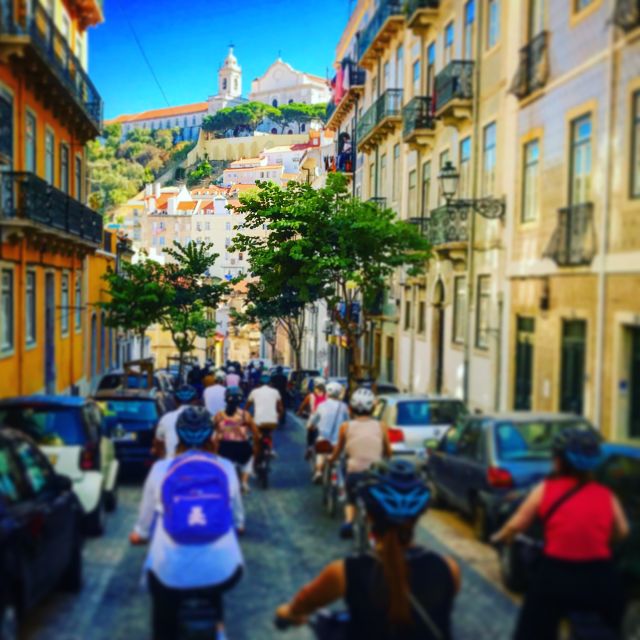Lisbon: City Highlights and Viewpoints E-Bike Tour - Starting at Campo das Cebolas and Entering Alfama