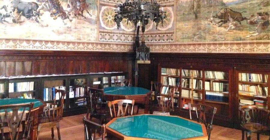 Lisbon: City of Spies Guided Walking Tour - The opening walk: Lisbon in the age of neutrality