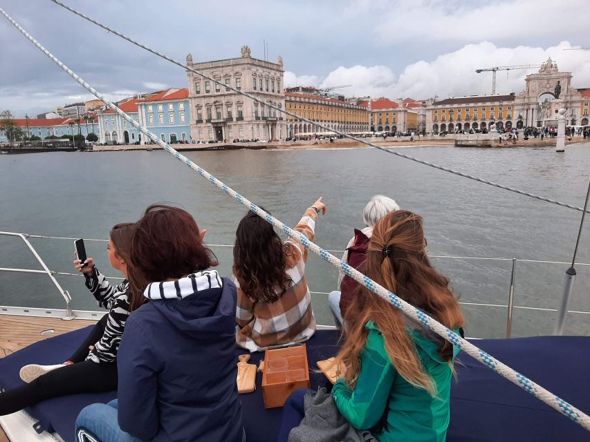 Lisbon: City Skyline Sailboat Cruise with Drink and Snacks - Belém Tower and the Monument to the Discoveries