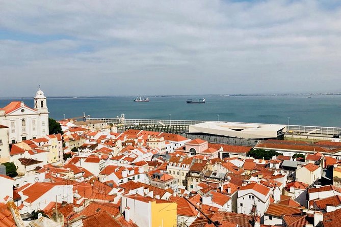 Lisbon: City Tour by Tuk Tuk - Chiado’s cafés, shops, and bookshops