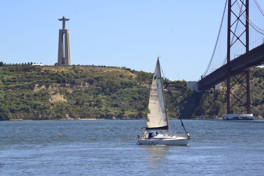Lisbon: Day and Sunset Tour on the Tagus River - Starting at Alcântara dock