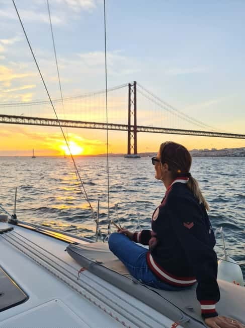 Lisbon: Daytime or Sunset Boat Cruise with History and Wine - Why the Tagus is the best seat for Lisbon’s big sights