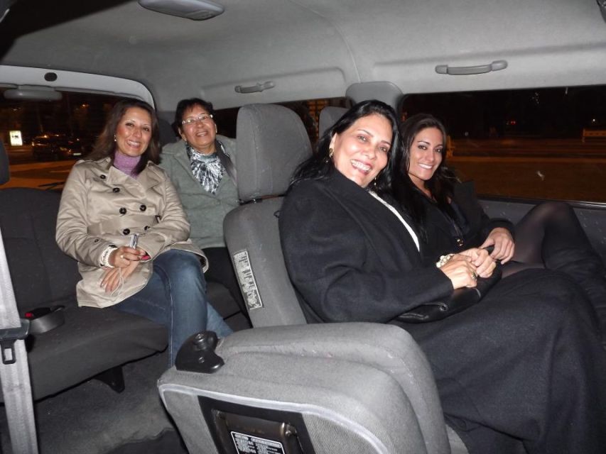 Lisbon Dinner with Fado Show and Sights by Night - Guides, languages, and the small-group setup