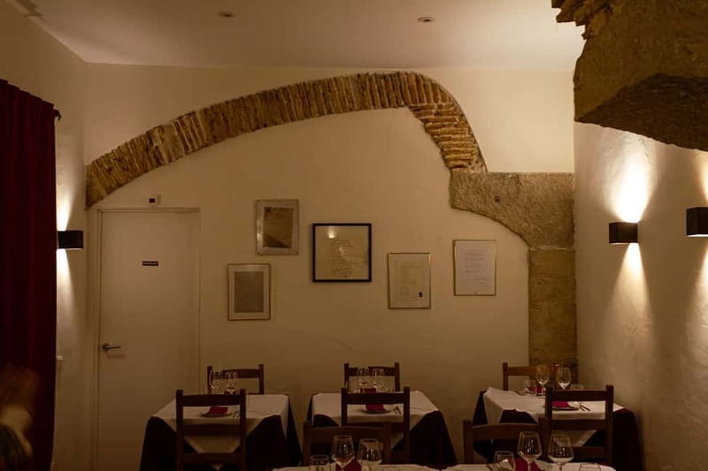 Lisbon: Dinner with Fado Show with the Rising Stars of Fado - Service That Makes the Night Feel Personal