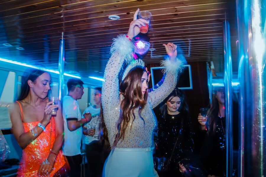 Lisbon: Disco Night Cruise with DJ and Open Bar - Sangria, beer, wine, and soft drinks