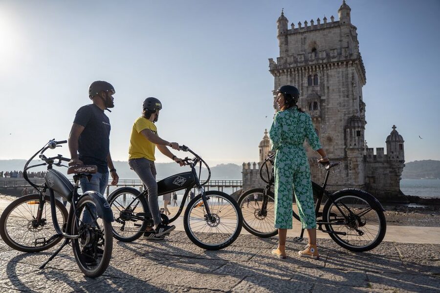 Lisbon: Electric Bike Tour by the River to Belém - Guides, safety, and the feel of the ride