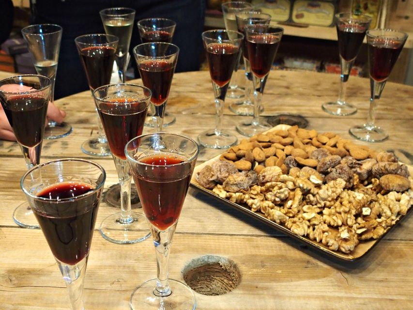 Lisbon: Evening Local Food Crawl with Drink Pairings - The value of $81 for a full evening meal