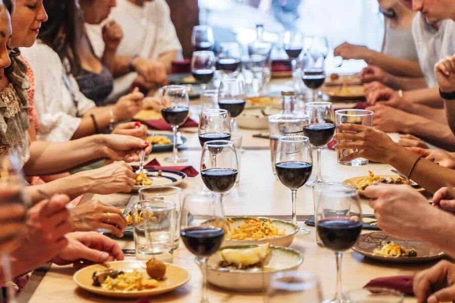 Lisbon: Food Crawl Walking Tour with Local Tastings - Starting at Praça da Figueira with an appetite