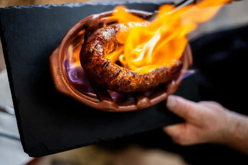 Lisbon: Food Tasting Tour by Tuk Tuk with 2 Stops - Graça adds views and breathing room