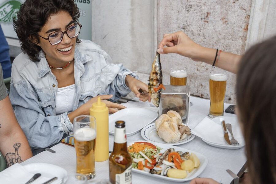 Lisbon: Food Tour with Local Tastings and Drinks - Ginjinha, vinho verde, and non-alcoholic choices