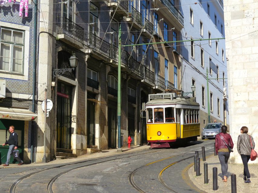 Lisbon: Full-Day Small-Group City Tour with Hotel Pickup - Chiado and Lisbon’s lookout points