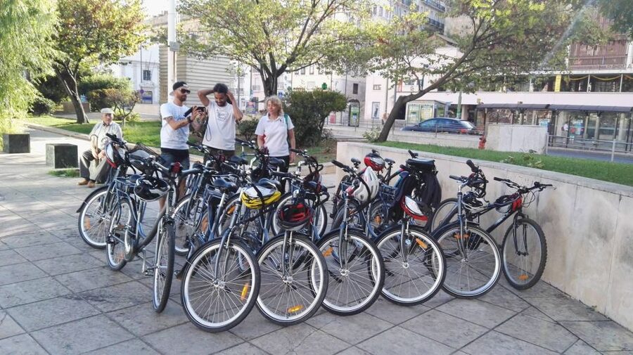 Lisbon: Guided E-Bike Tour to Belém - Pink Street and LX Factory