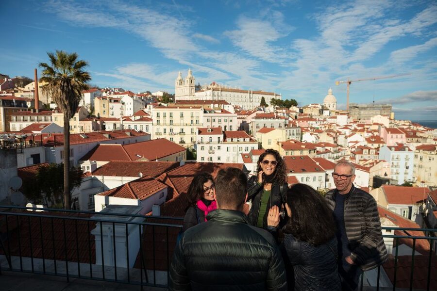 Lisbon: Half-Day Private Guided Tuk-Tuk Tour - Along the Tagus and into Chiado