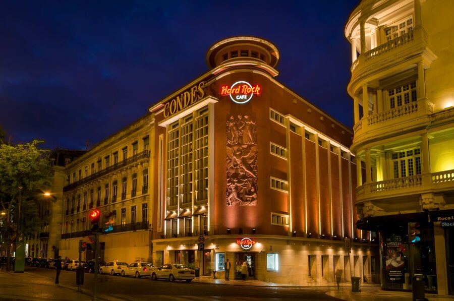 Lisbon: Hard Rock Cafe Experience - Choosing between the Gold and Diamond menus