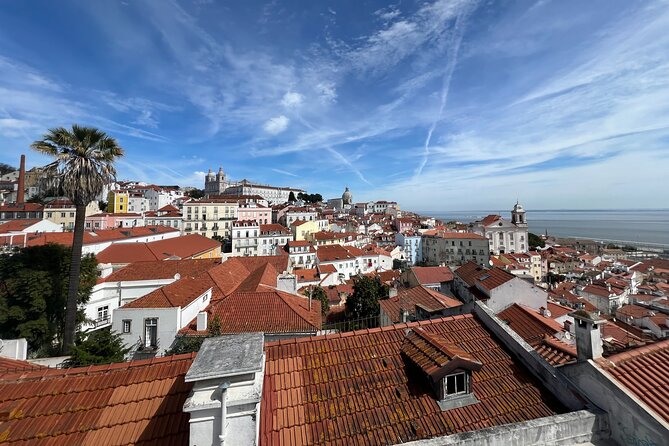 Lisbon: Historic City Tour by Tuk-Tuk - Graça and Lisbon’s highest-feeling viewpoints