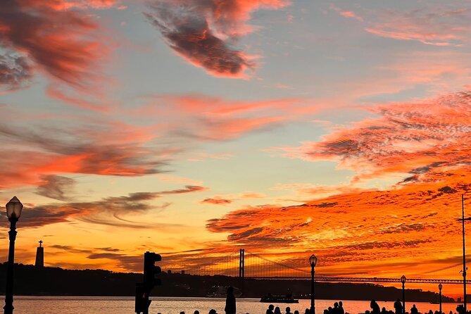Lisbon: Historic City Tour by Tuk-Tuk - Commerce Square and Rua Augusta