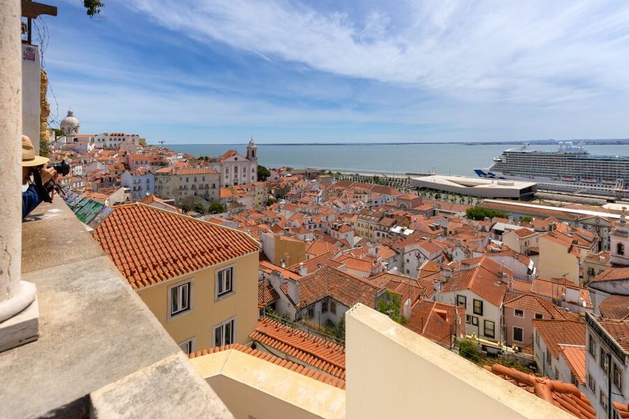 Lisbon: History, Stories and Lifestyle Walking Tour - São Pedro de Alcântara and the first big view