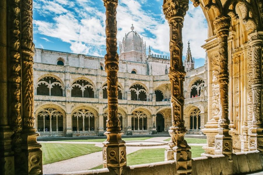 Lisbon: Jerónimos Monastery Entrance Ticket - Inside the two-story cloister