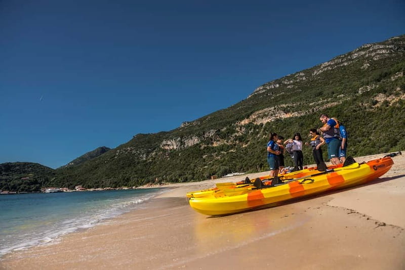 Lisbon: Kayak Tour Arrábida Natural Park, Setubal, Sesimbra - Getting to Creiro Beach and finding the meeting point