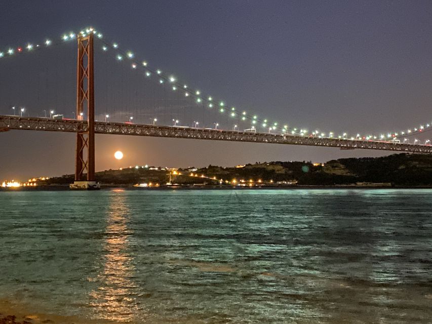 Lisbon: Luxury Sailboat Cruise at Night - Bairro Alto, Commerce Square, and the Castle Quarter