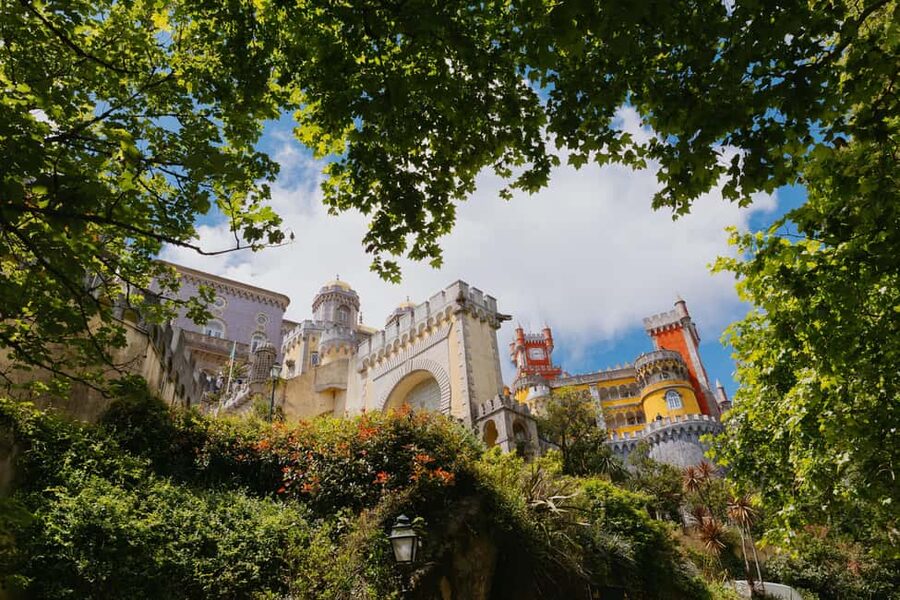 Lisbon: MiniBus Sintra, Pena, Regaleira, Cap Roca Tour - Why this Sintra day trip works well