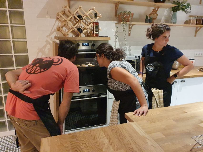 Lisbon: Pastel de Nata Baking Class - Building the pastry from dough to tart shell