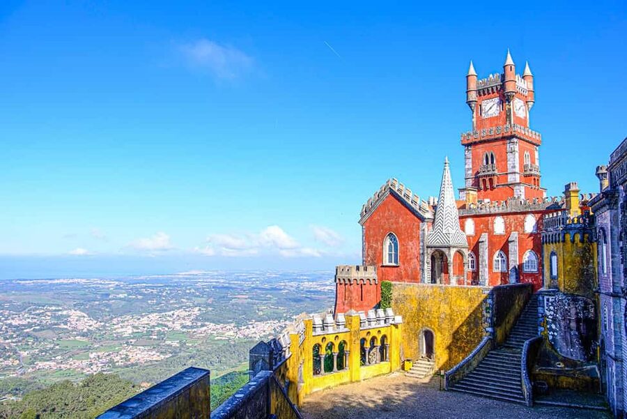 Lisbon: Pena Palace, Sintra, Cabo da Roca & Cascais Day Tour - Who should book this Sintra and coast tour?