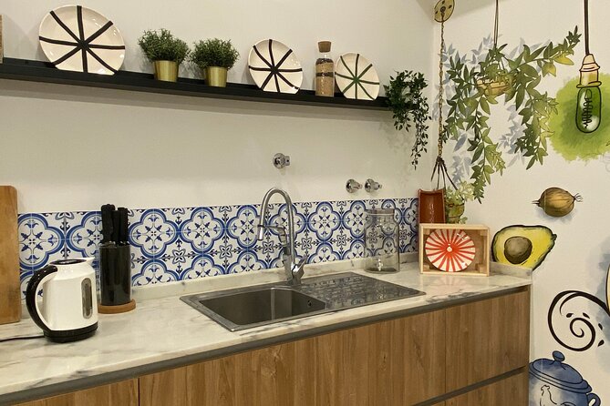Lisbon Portuguese Cooking Class with 3-Course Dinner - A four-part menu with room for extra dishes