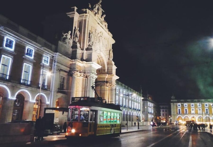 Lisbon: Private Christmas Lights Tour by Eco Tuk Tuk - Cais do Sodré and the first look at the riverfront