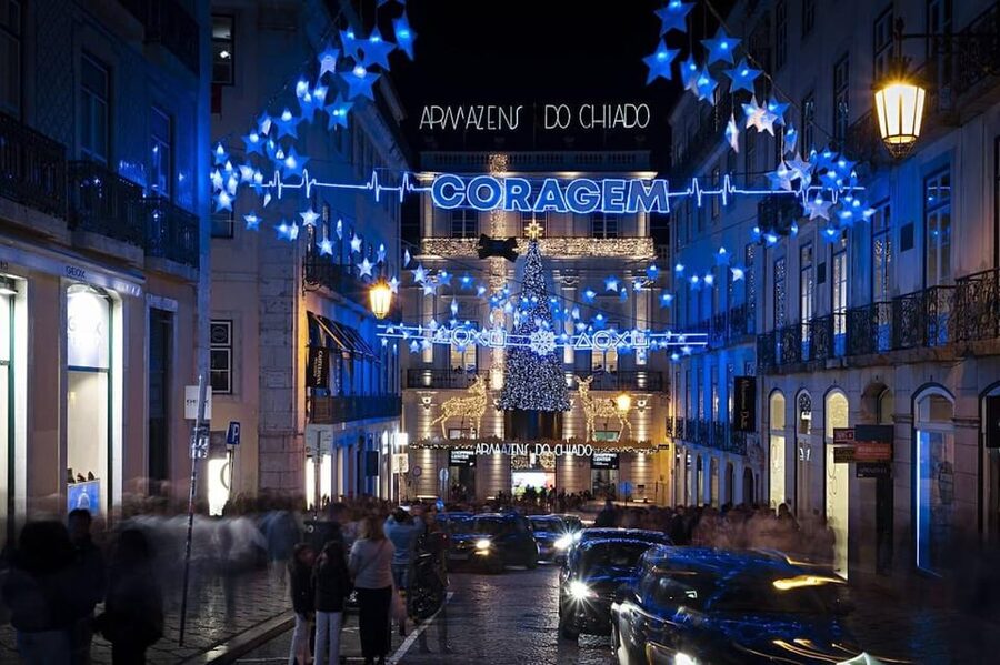 Lisbon: Private Christmas Lights Tour by Eco Tuk Tuk - Why the private format matters