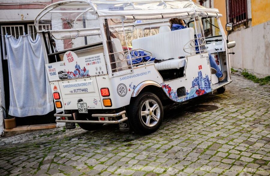 Lisbon: Private City Tour by Eco Tuk Tuk - Choosing one, two, three, or four hours
