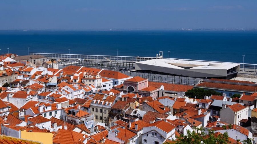 Lisbon: Private City Tour by Tuk-Tuk - Graça and Senhora do Monte