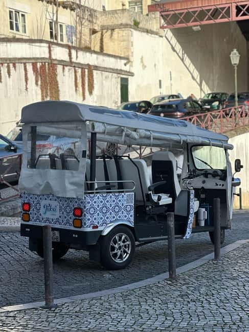 Lisbon: Private Grand Experience City Tour - Belém and the monuments beside the river