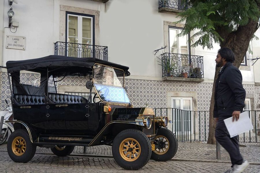 Lisbon: Private Sightseeing Tour in a Vintage Tuk Tuk - Why a vintage tuk tuk works so well in Lisbon