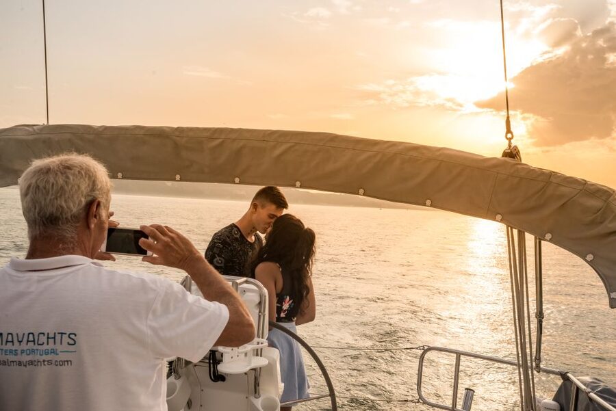 Lisbon: Private Sunset Cruise on the Tagus River with Drink - The Mar da Palha and the return toward Belém
