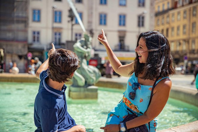 Lisbon PRIVATE TOUR: Highlights & Hidden Gems - Bairro Alto, from daytime quarter to evening meeting place