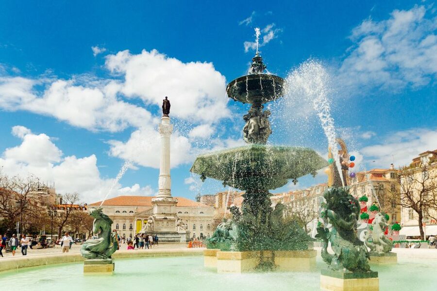 Lisbon: Private Tour with Locals – Highlights & Hidden Gems - Who should book this Lisbon walk