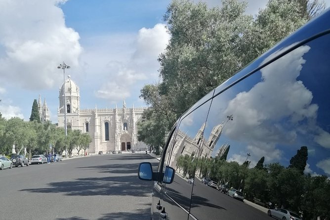 Lisbon Private Transfer to Airport - The ride to your hotel, port, or private address